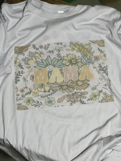 Retro Floral Vintage Mama T-Shirt (Lavendar Dust)